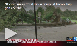 Un tornado arrasa un campo de golf